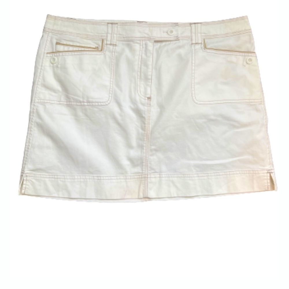 WHBM FESTIVAL READY CREAM MINI SKIRT